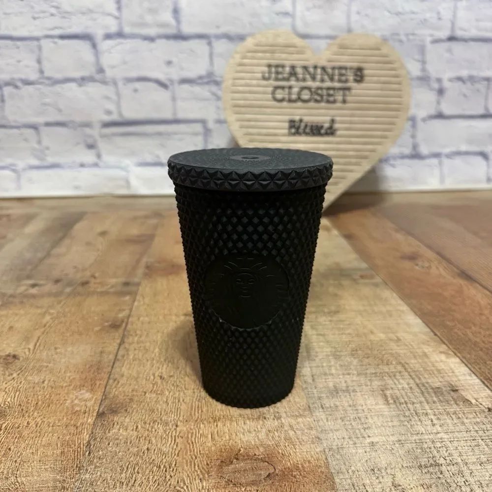 Starbucks Matte Dark Green Studded Grande 16oz Tumbler Cold Cup No Straw